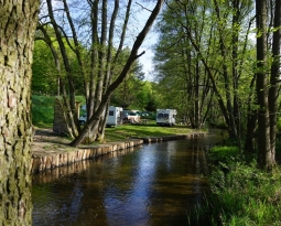 Biwaki nad rzeką Korytnicą